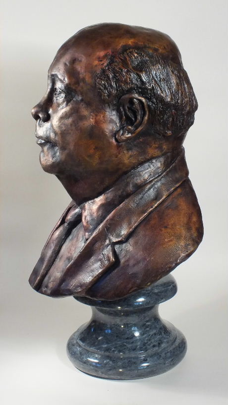 Julian Fellowes - bronze